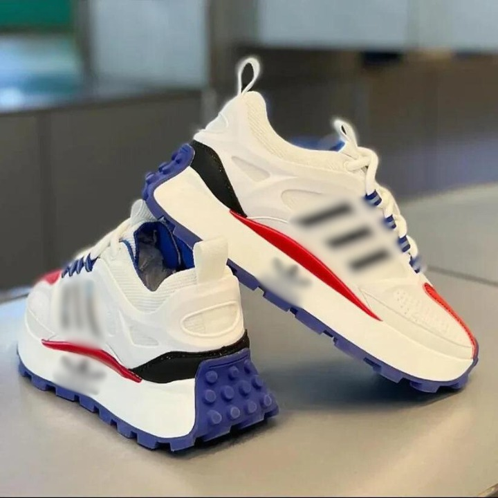 New Trendy Sneakers